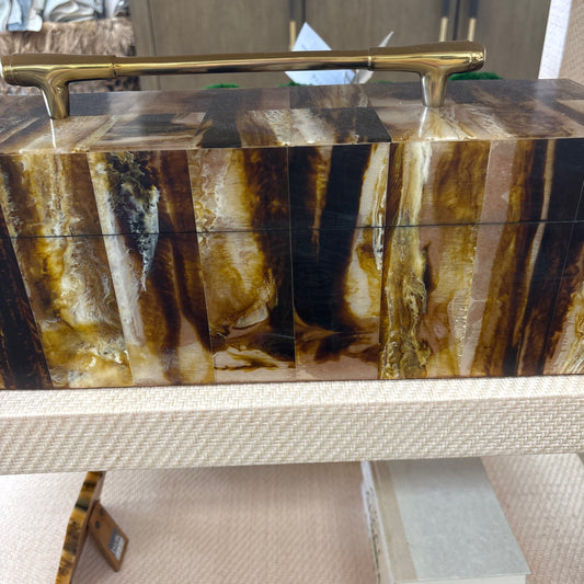 KD brown box with gold handle
