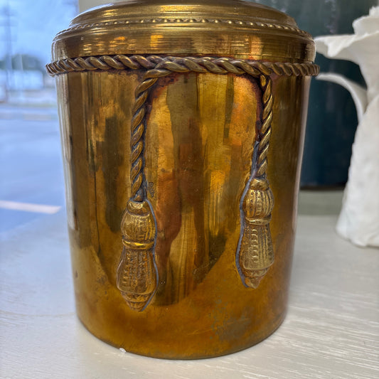 Brass rope canister
