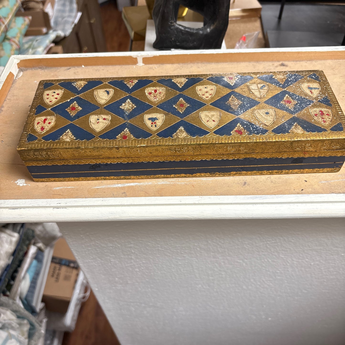 Florentine Crest Box