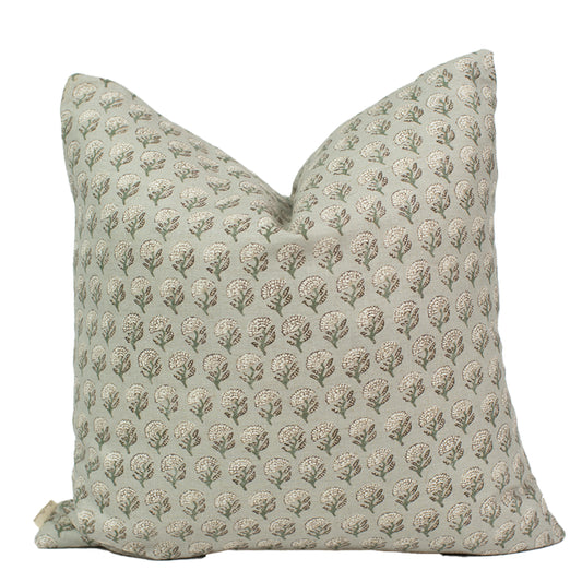 Pillow in Retreat Fabric (22"x22"
