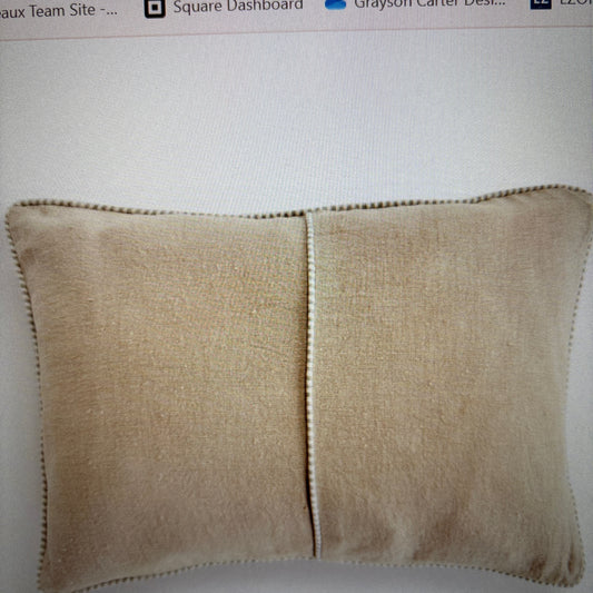 MATTEO LUMBAR PILLOW