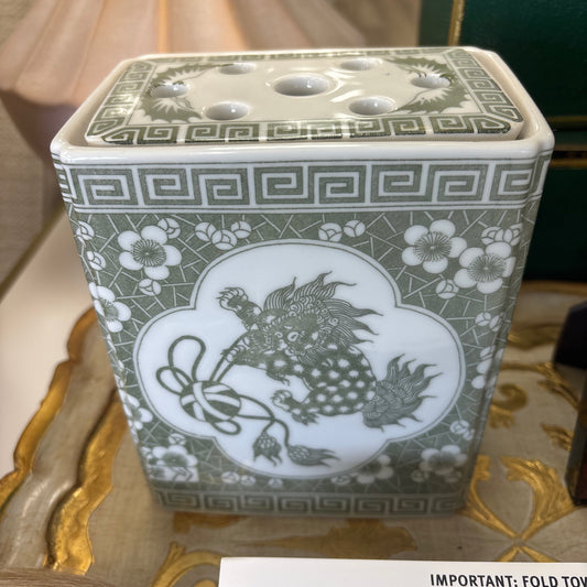 Green chinoiserie vase