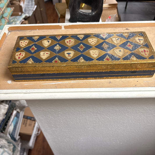 Florentine Crest Box