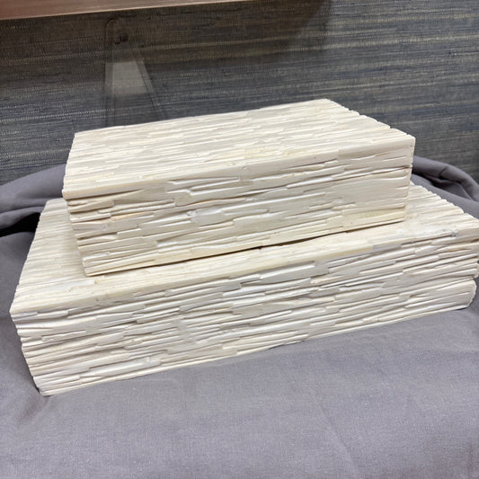 Ivory bone box (small)