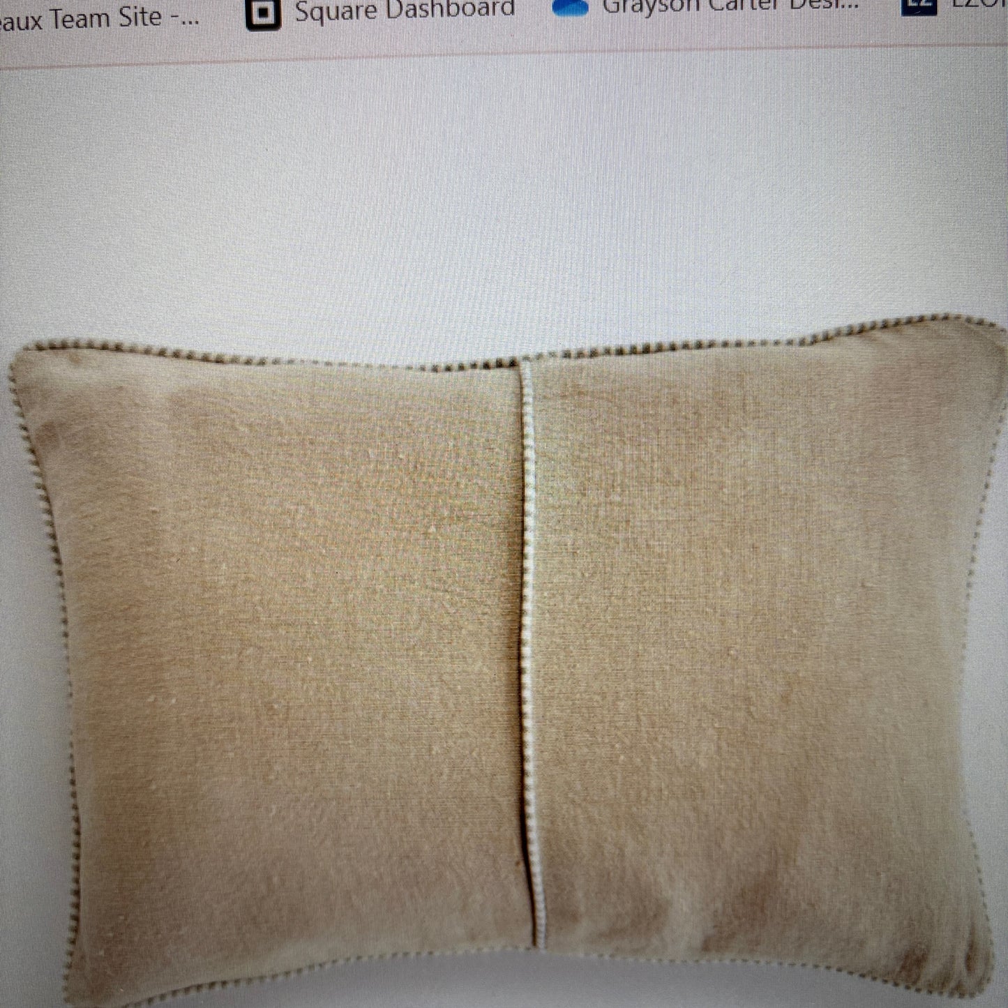 MATTEO LUMBAR PILLOW